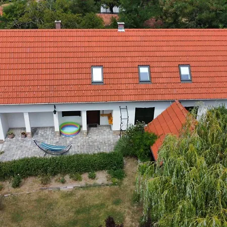 Polonia * Cserépfalu
